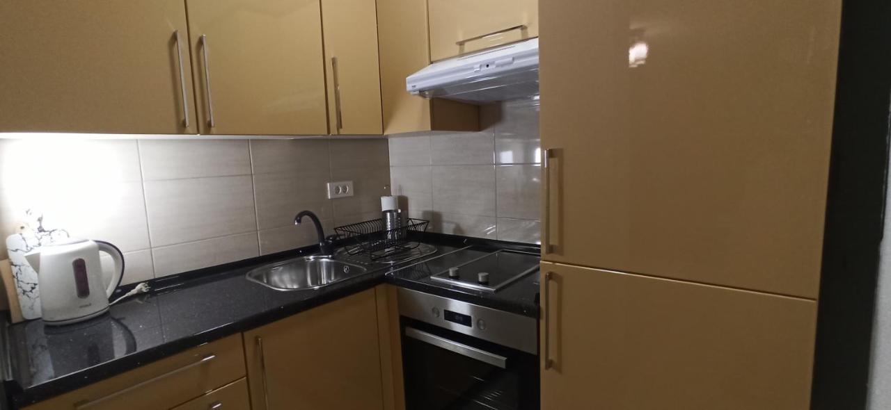 Studio Apartments Una โคเรนนิซา ภายนอก รูปภาพ